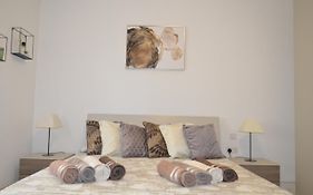 Lorenza Letting Apartment